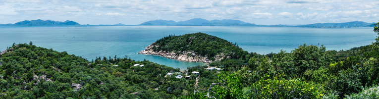 Magnetic Island, Australia — fine art travel photography print available from Clever Tourists